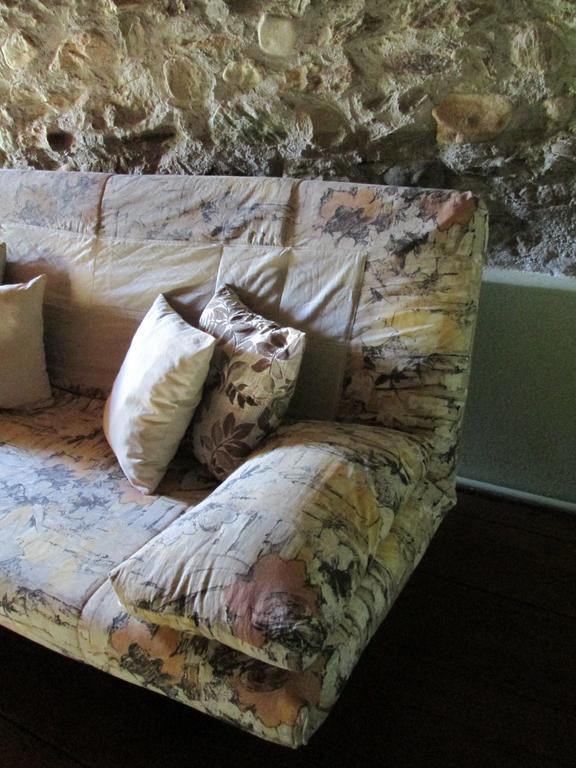 La Casa Del Borgo Bed & Breakfast Brissago-Valtravaglia ภายนอก รูปภาพ